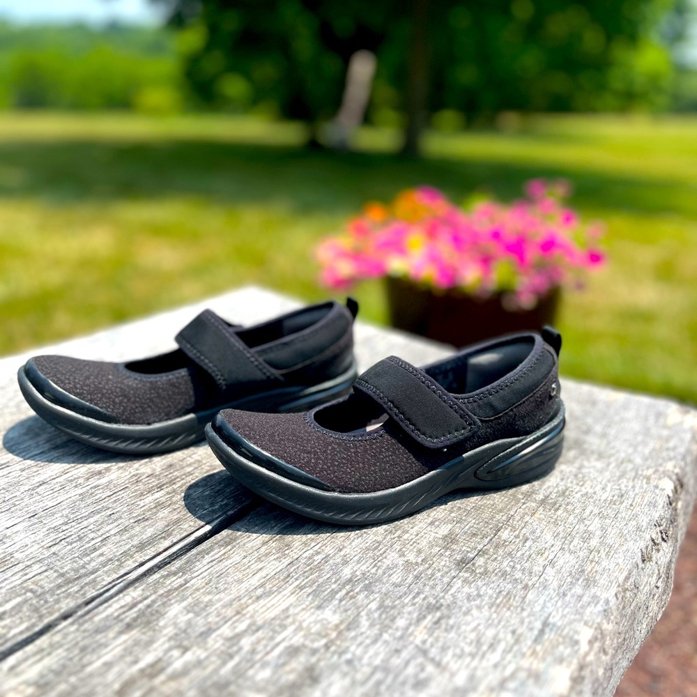 Bzees Black Velcro Shoes - Comfortable, Lightweight!
